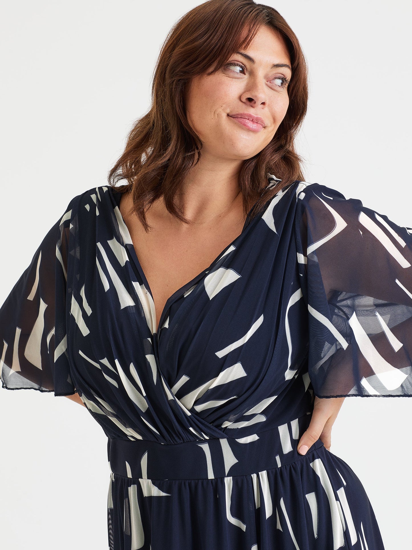 Scarlett & Jo Julie Navy Geometric Hank Hem Midi Dress