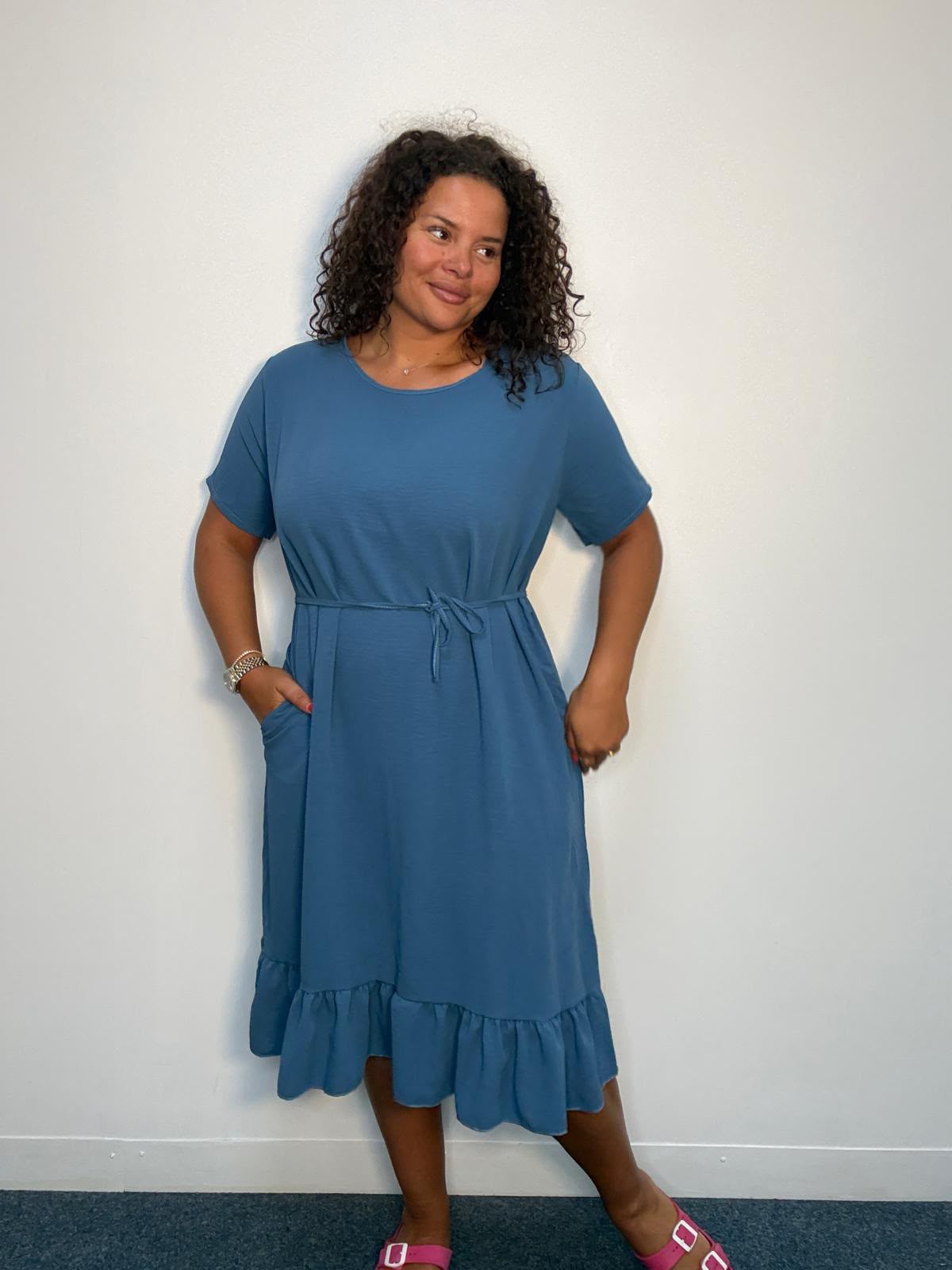 Plain Tie-up Waist Dress