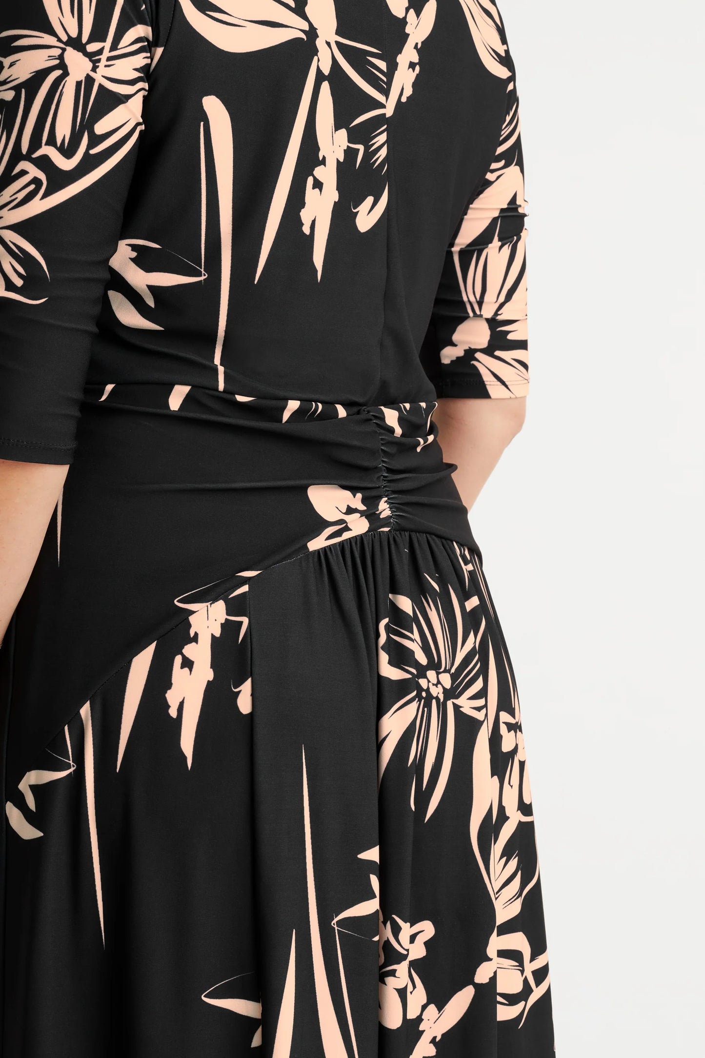 Scarlett & Jo Cowl Neck Black Cream Maxi Dress