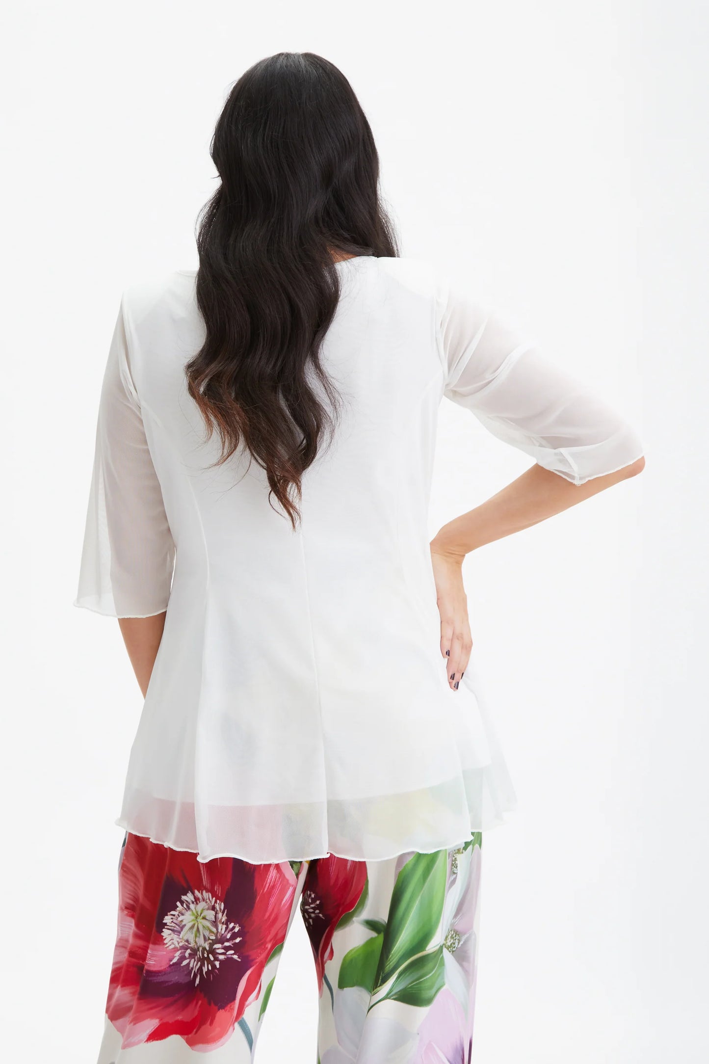 Scarlett & Jo Ivory V Neck Tunic