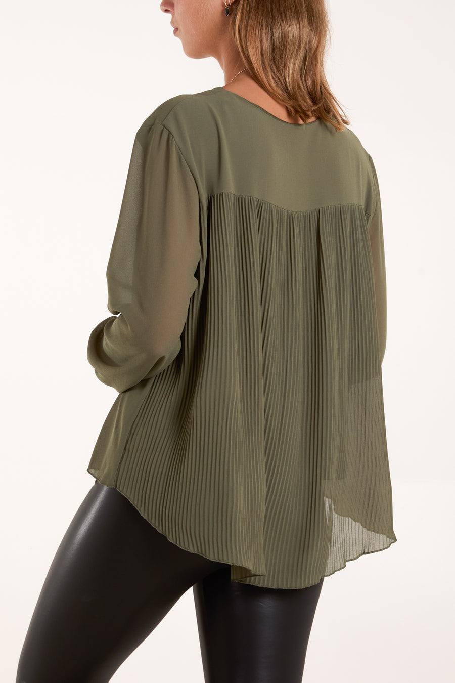 Pleated Back Blouse With Necklace