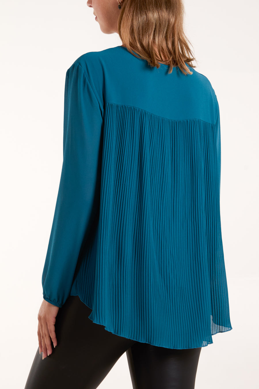 Pleated Back Blouse With Necklace