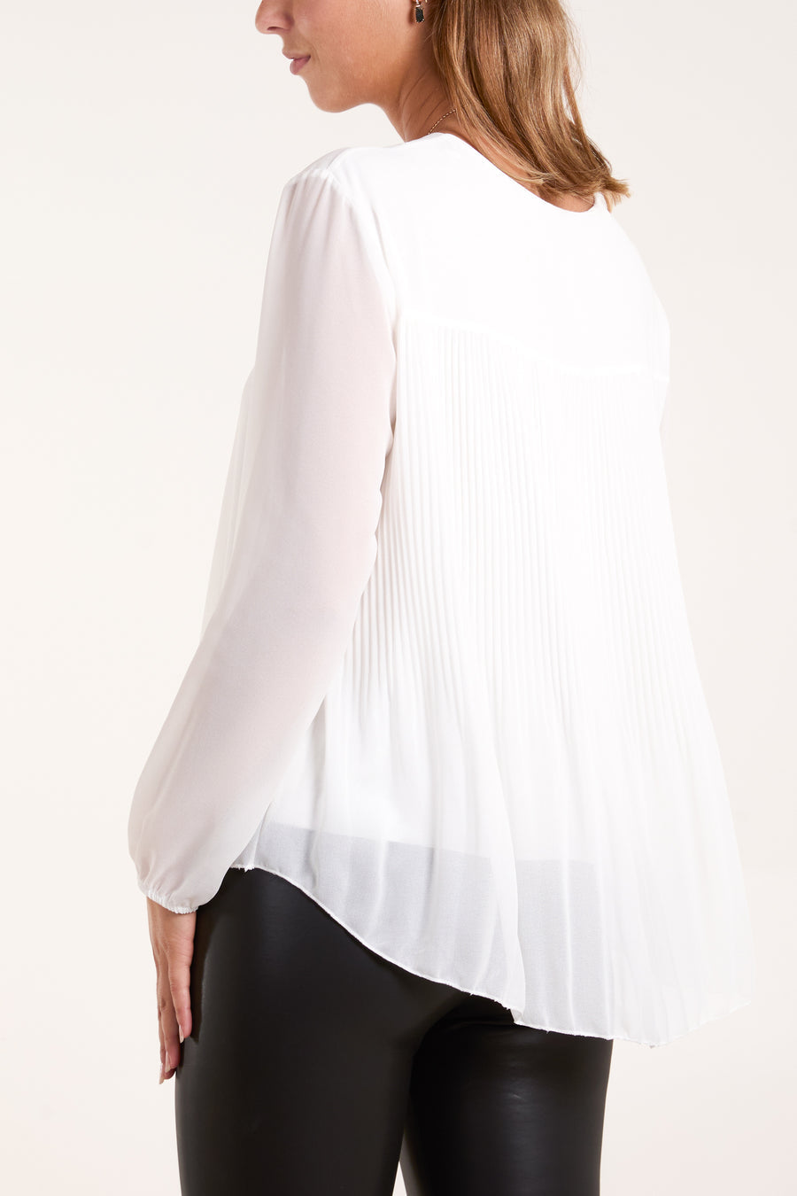 Pleated Back Blouse With Necklace