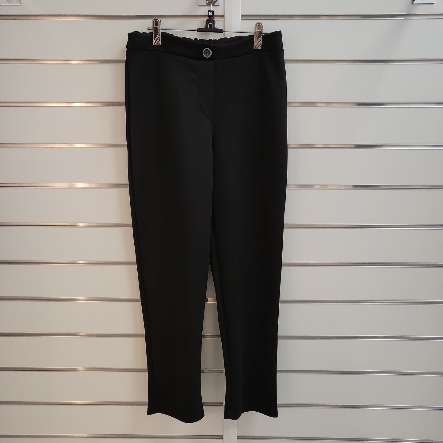 Black Trousers, Cigarette Style
