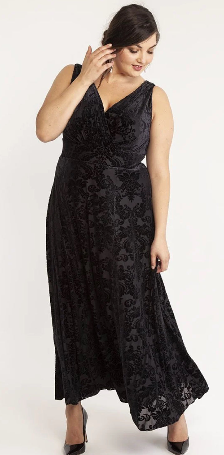 Scarlett & Jo Greta Garbo Sleeveless Maxi Dress