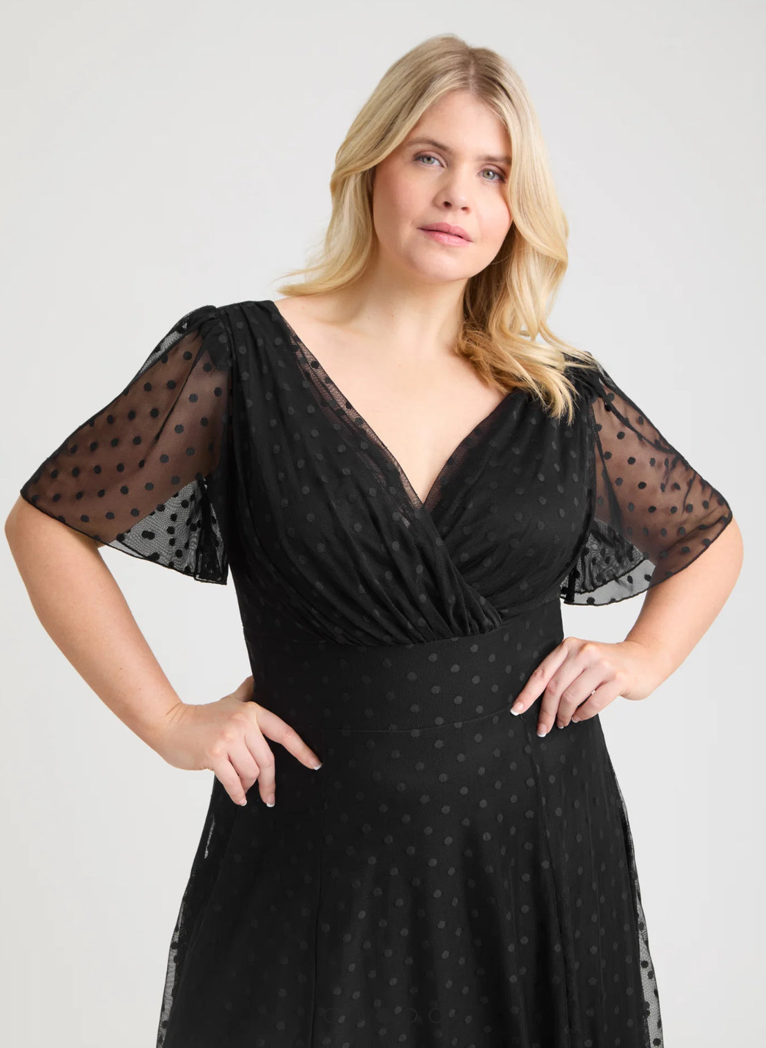 Scarlett & Jo Isabelle Dobby Spot Maxi Dress