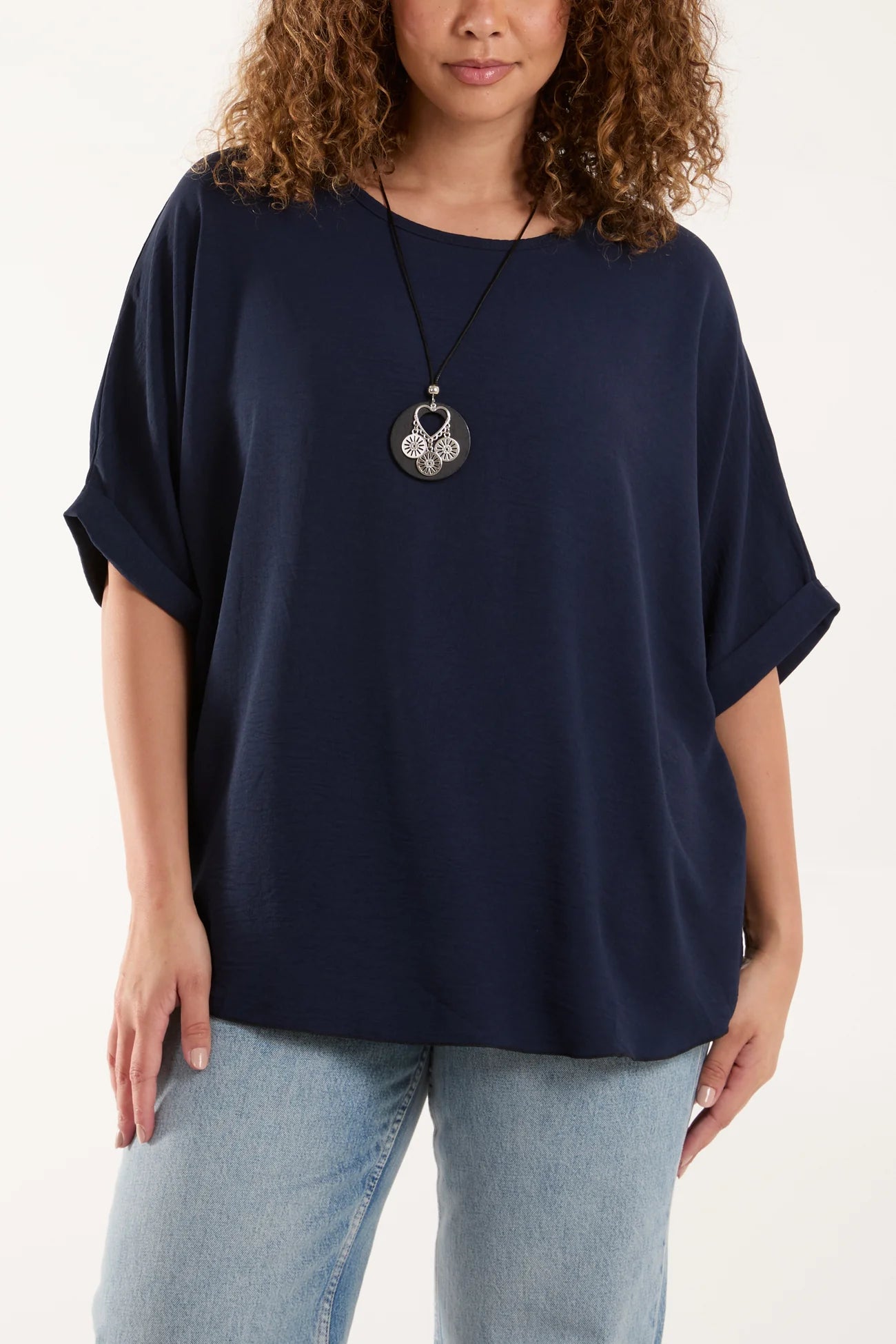 Short Sleeve Top With Necklace