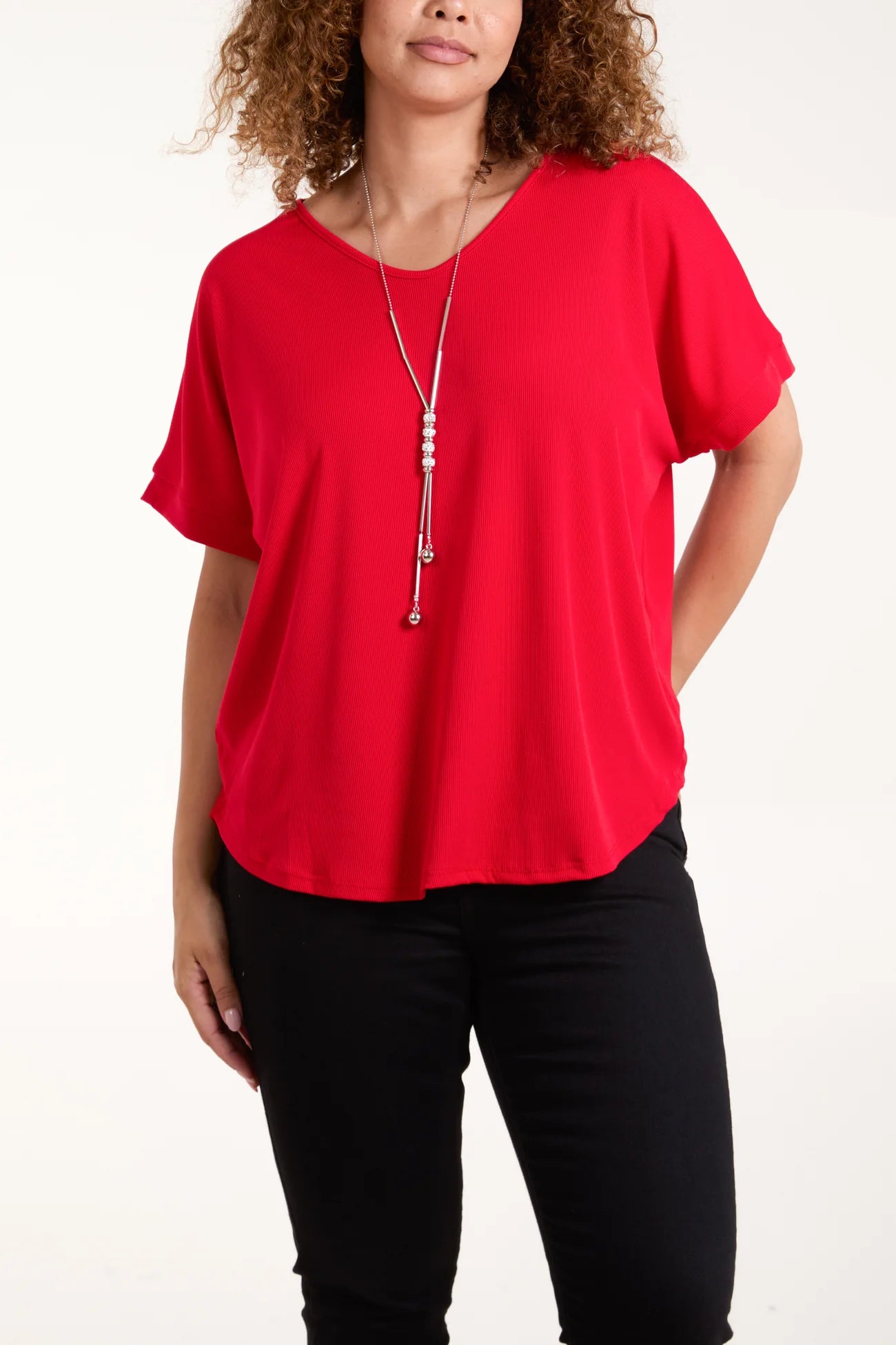 Short Sleeve Ribbed Top With Necklace