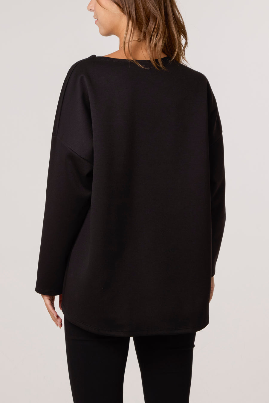 Soft Touch Plain Sweatshirt With Necklace