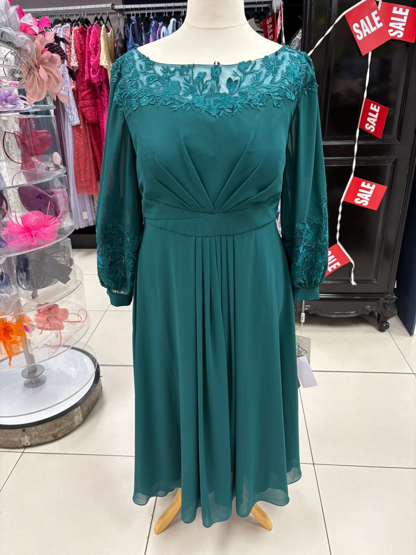 Gino Cerruti Green Embroidered MOB Dress