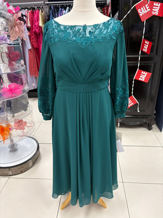 Gino Cerruti Green Embroidered MOB Dress