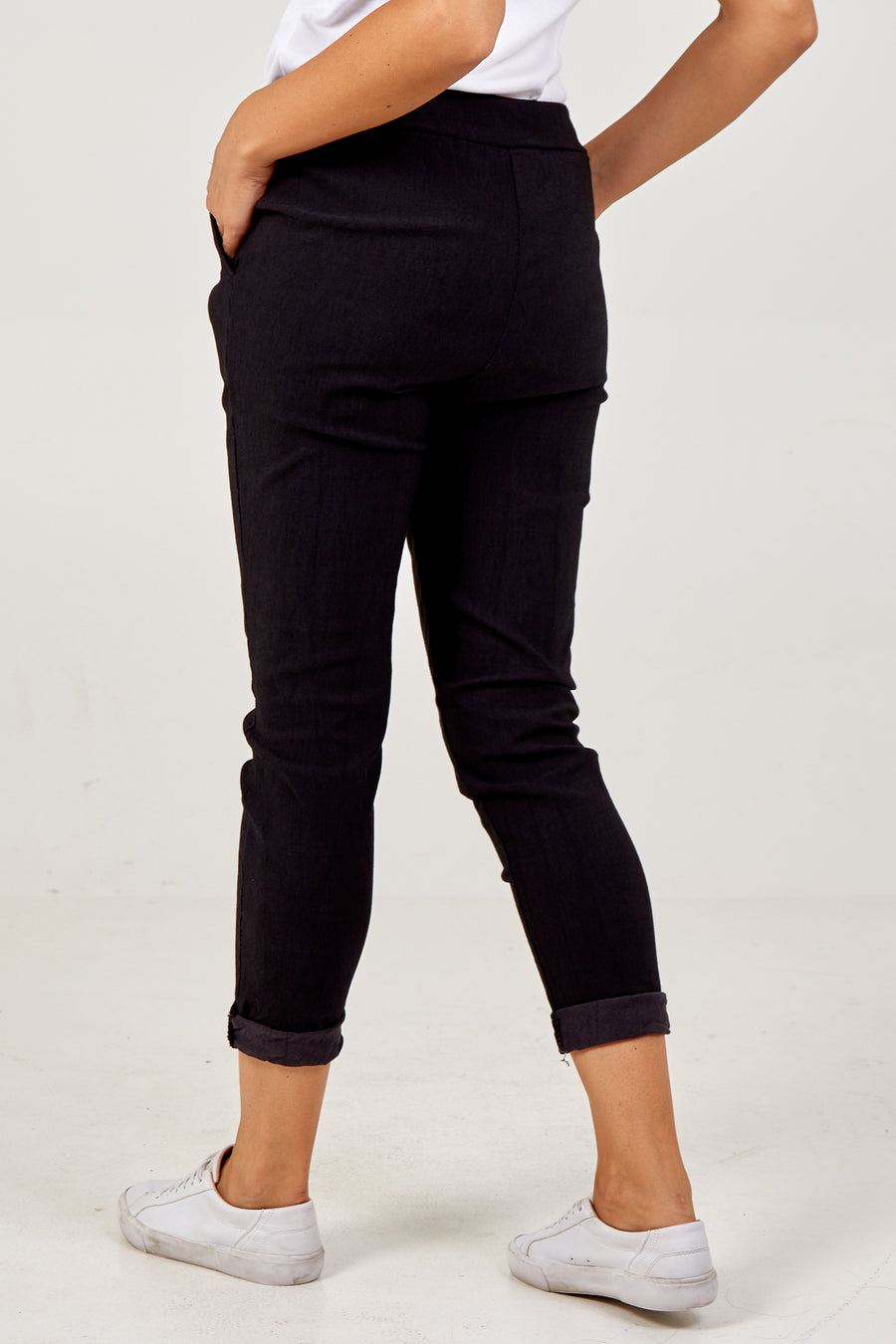 Capri Buttoned Trousers