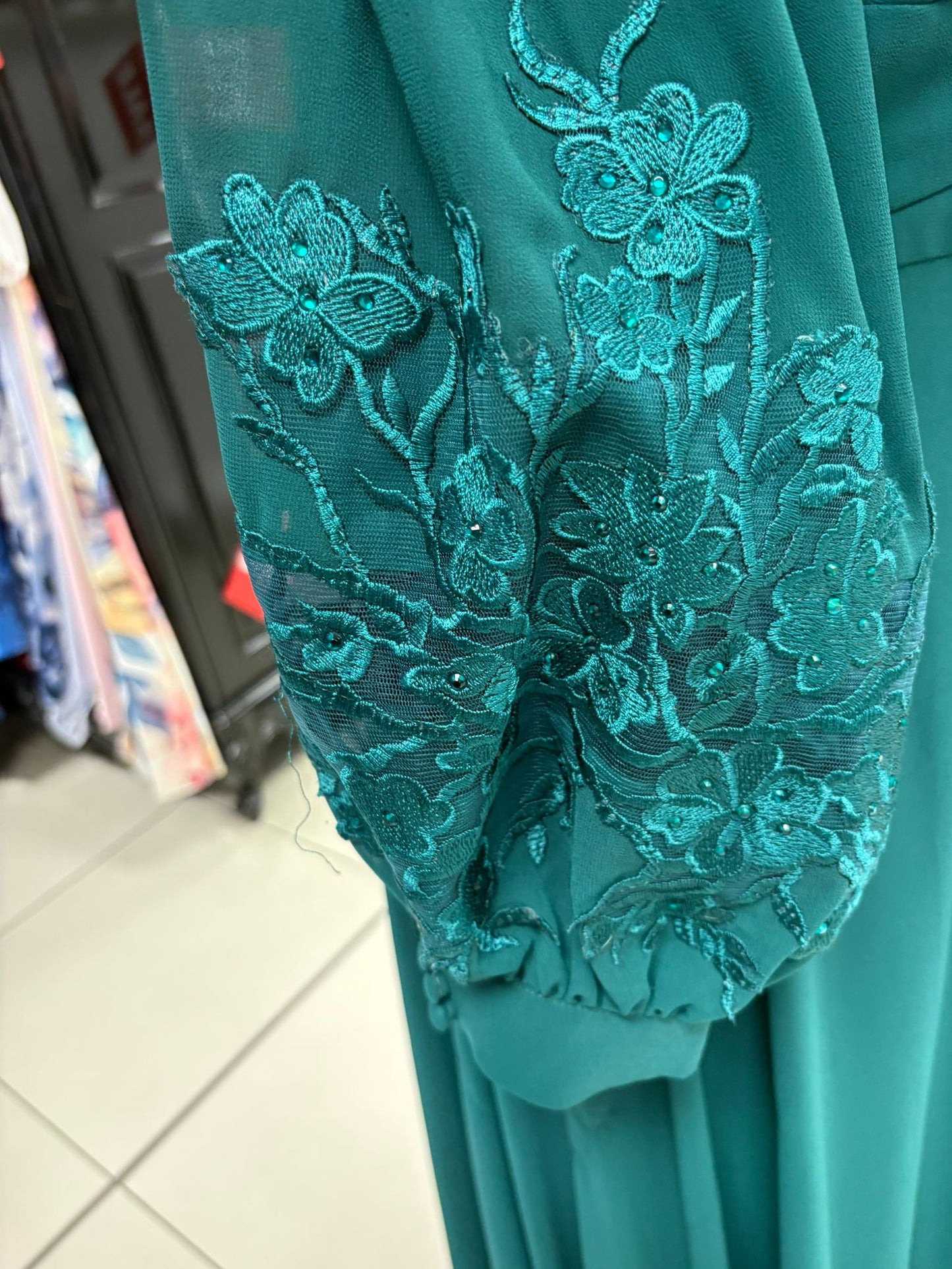 Gino Cerruti Green Embroidered MOB Dress