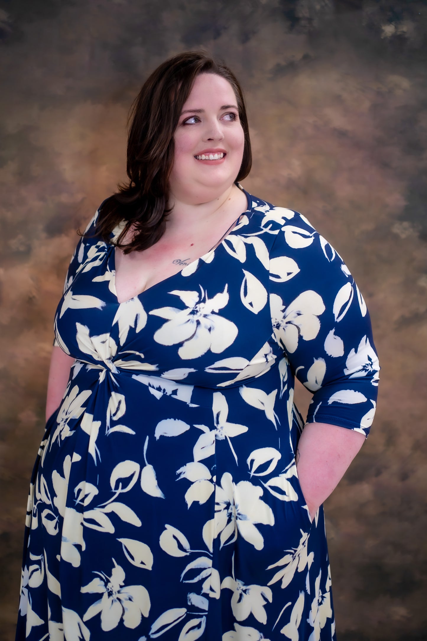 Scarlett & Jo Claudia Navy Cream Ivory Knot Front Dress